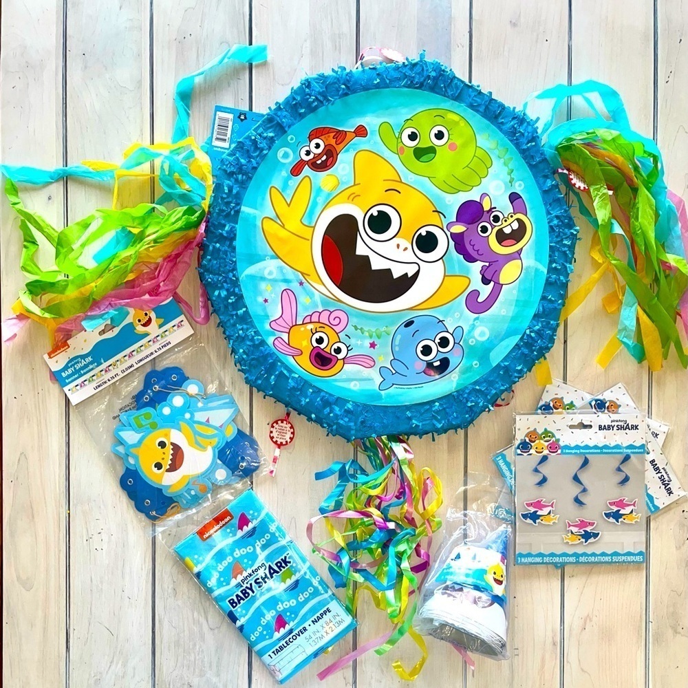 Baby Shark Piñata Birthday Party Pack Nickelodeon